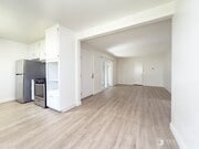 Photo - 1 Bedroom Apartment for Rent in Midtown Ve...