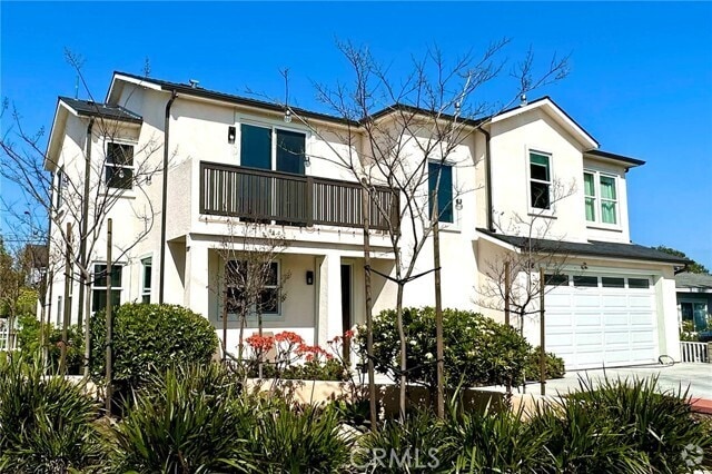 Building Photo - 302 Cabrillo St Rental
