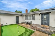 Putting Green - 1880 N Greengrove St House