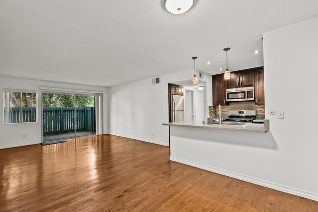 Photo - 5700 Etiwanda Ave