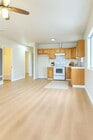 Photo - 1323 W 58th St