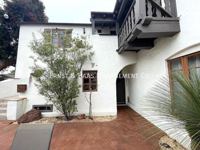 Building Photo - 601 Termino Ave