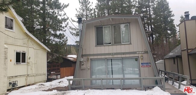 Building Photo - 40249 Esterly Ln Rental
