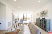 Photo - 860 S Wilton Pl House