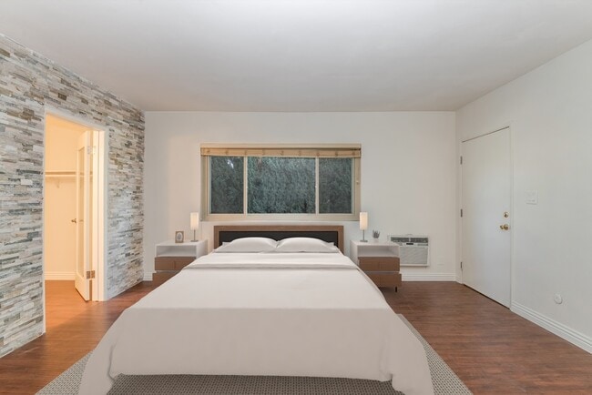 Primary Bedroom - 4311 Coldwater Canyon Ave Unit 4