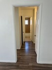 Photo - 934 W 71st St