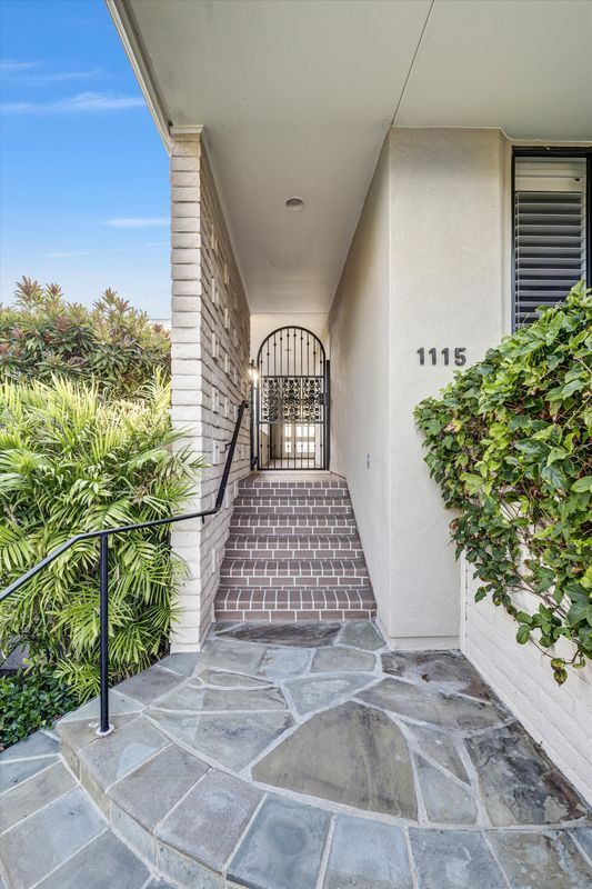 Photo - 1115 Granville Dr