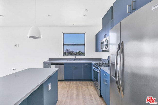 Photo - 747 Lillian Way Unit 5