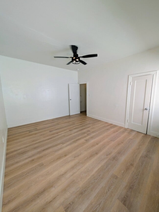 Photo - 427 Coronado Ter Unit 427 Coronado Terrace,  #9