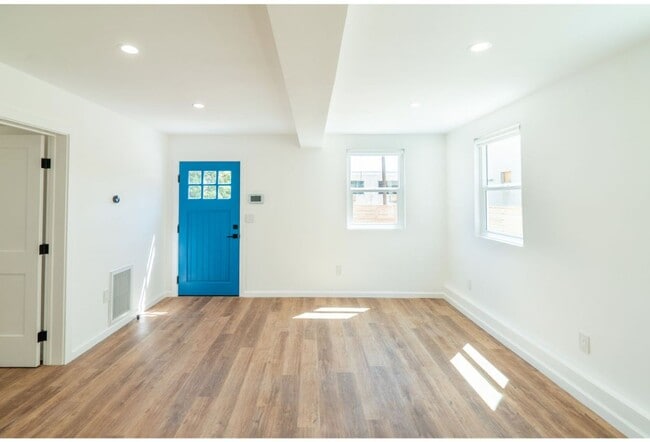 Photo - 3412 Bellevue Ave