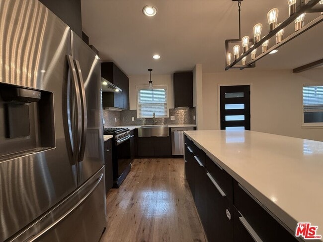 Photo - 5757 Vesper Ave