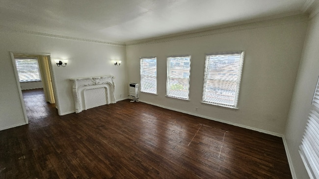 Building Photo - 436 N Ardmore Ave