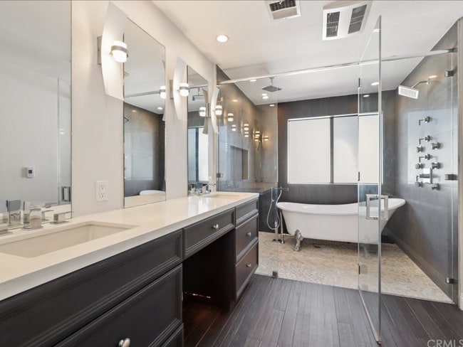 Photo - 5323 Coldwater Canyon Ave Unit A