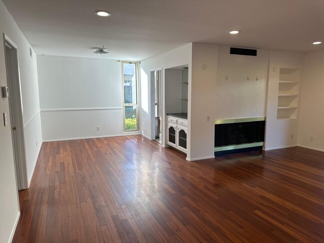 Photo - 31515 Lindero Canyon Rd Unit Westlake Village