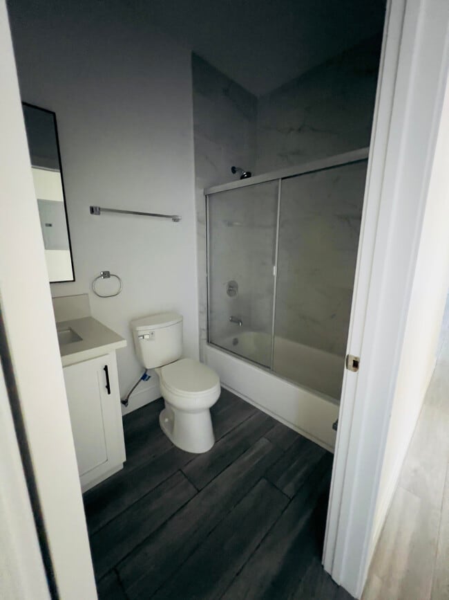 GUEST BATHROOM - 3928 S Normandie Ave