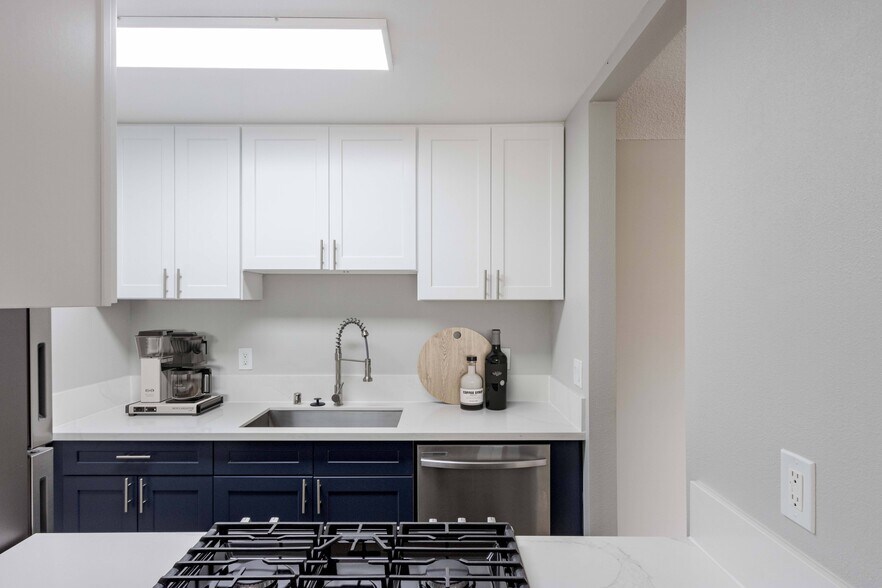 Eastern Goleta Valley Apartments for Rent with a Pool