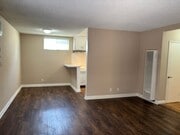 Photo - 3104 Montrose Ave Unit 6