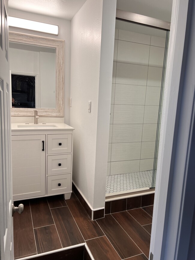 Photo - 13531 Chestnut St Unit Back