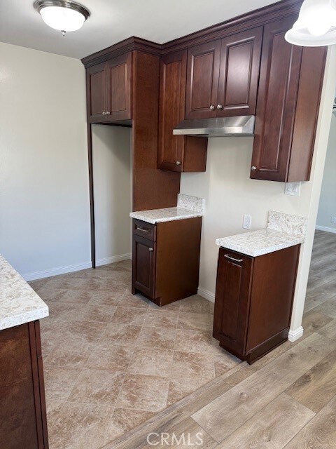 Photo - 1131 N Kenmore Ave Unit 7