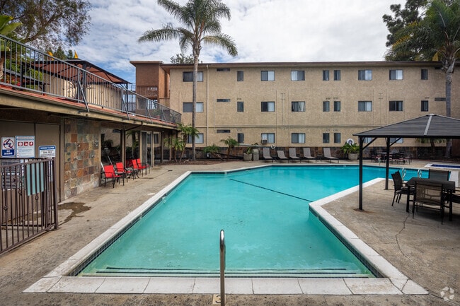 Main Pool & Spa - Harbor Verde Apartments Unit 418