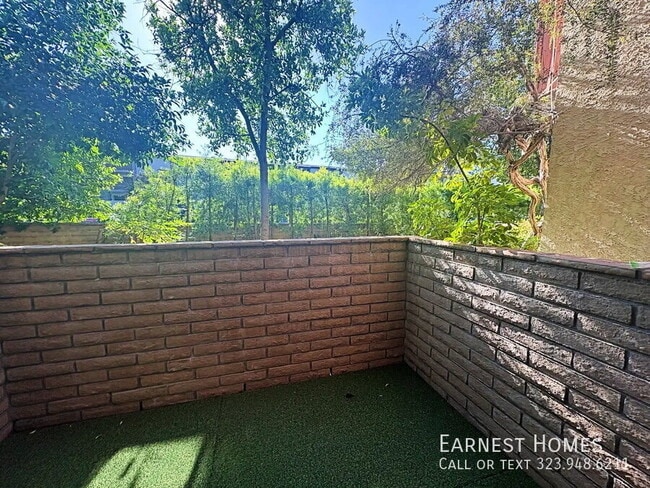 Photo - 21930 Marylee St