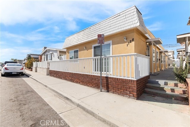 Photo - 1128 W Balboa Blvd