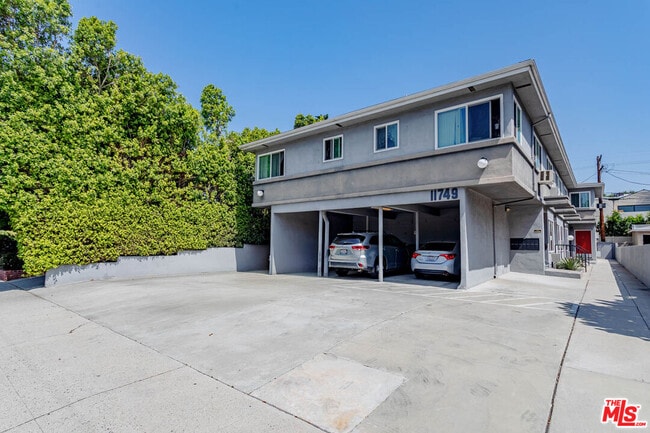 Photo - 11749 Riverside Dr Condo Unit 3