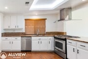 Photo - The Perfect Blend of Space, Style & Locati... House