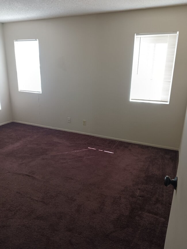 Photo - 11609 Oxford Ave Unit 11609 Oxford Ave. Hawthor