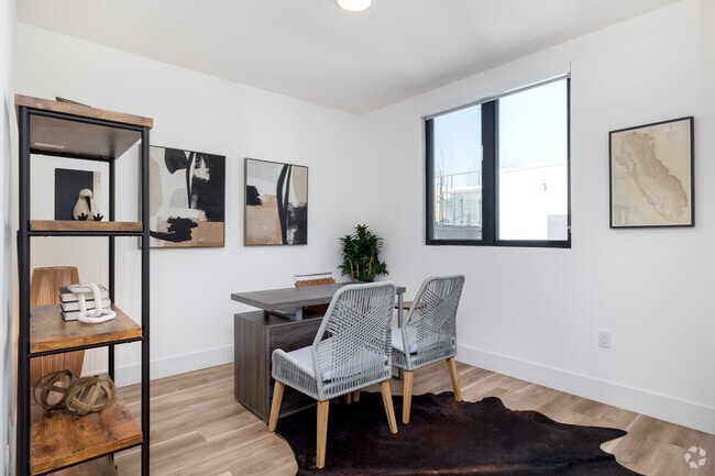 1BD, 1BA - 687SF - Bedroom - The Charlie WeHo