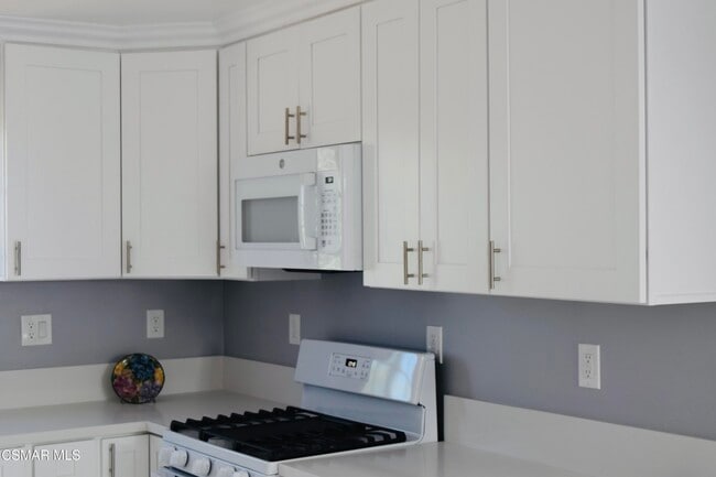 Photo - 137 S Commonwealth Ave