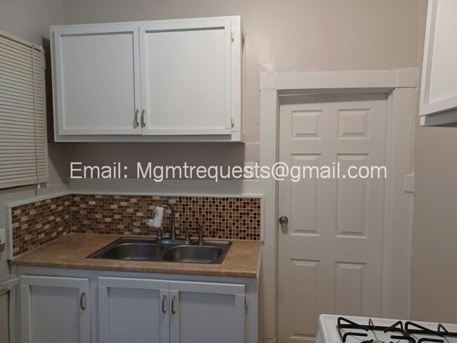 Photo - 3343 Lime St Unit 1