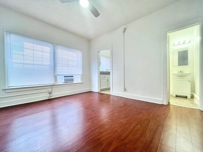 Photo - 1735 N Gramercy Pl Unit 202