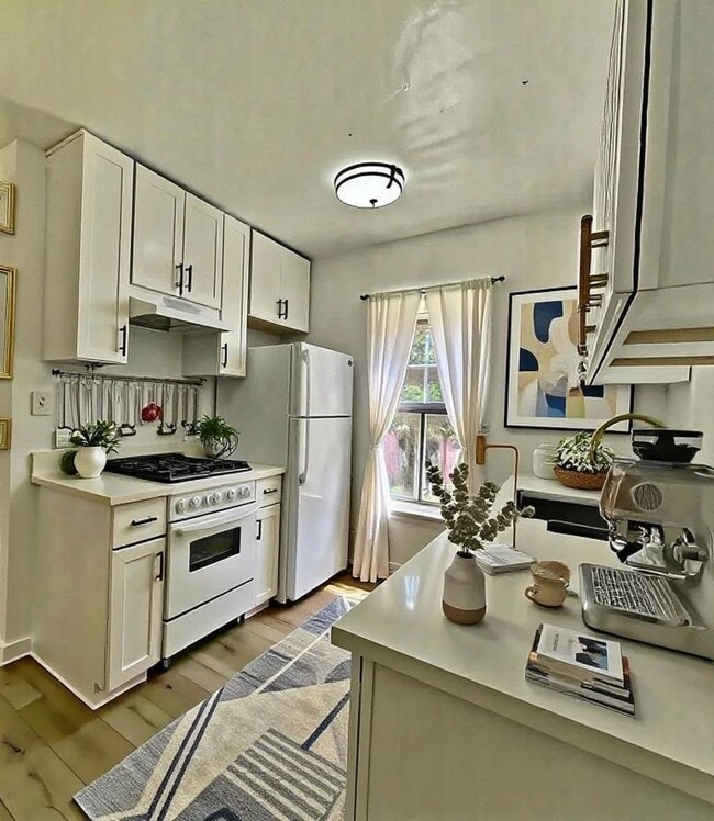 Photo - 533 W. 75th Street