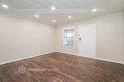 Photo - 10018 Silverton Ave