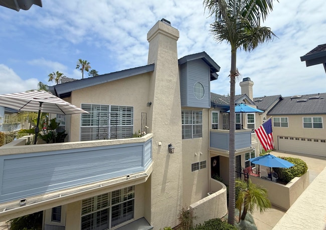 Building Photo - 1100 Adella Ave Unit 1100 Adella Avenue #6