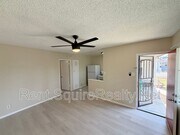 Photo - 247 W 9th St