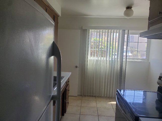 Photo - 1111 S Corning St Unit 102