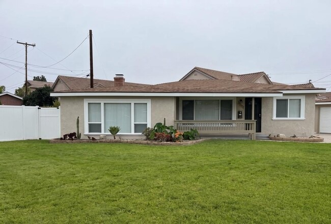 Building Photo - 15552 Cornuta Ave