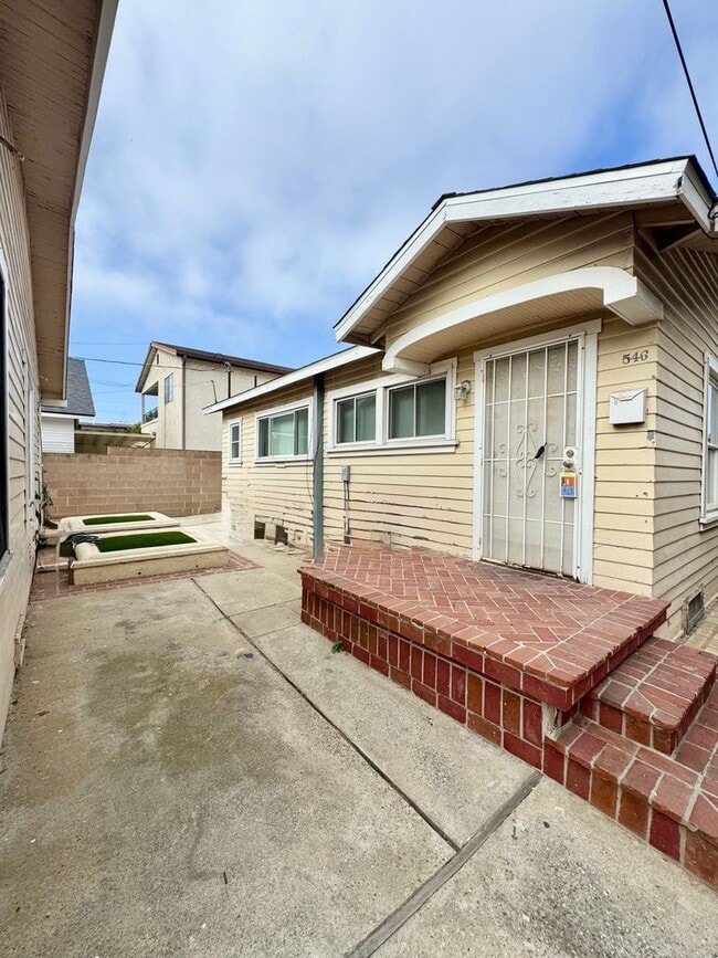 Photo - 550-550 W 20th St Unit 546