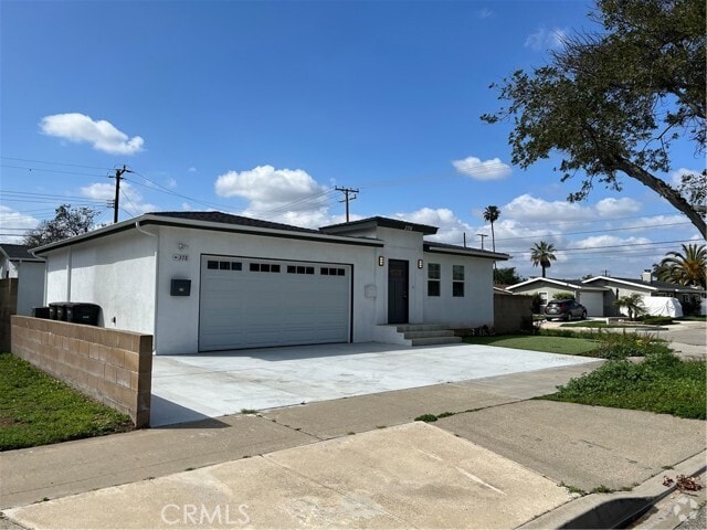 Building Photo - 376 N Lime St Rental