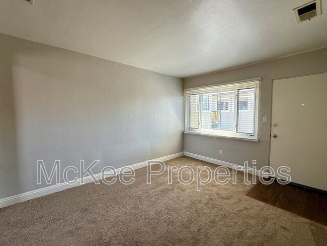 Photo - 2321 Brant St