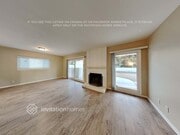 Photo - 2882 David St