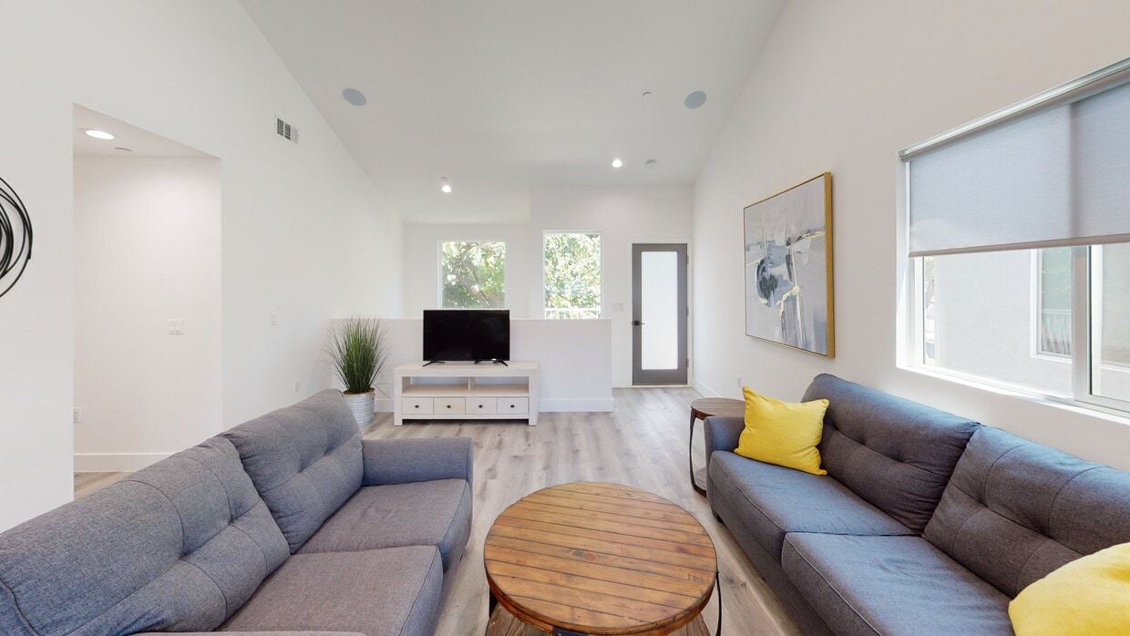3D Tour - Private bedroom in 4 bed/3 bath Home Unit A