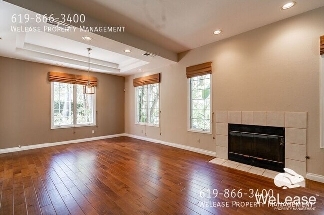 Photo - 2938 Luciernaga St