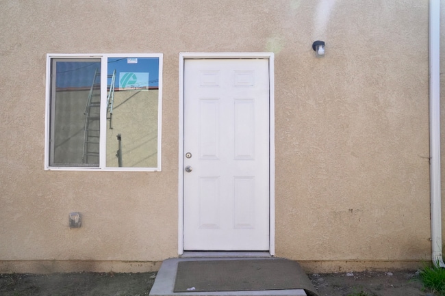 Photo - 9149 S Hobart Blvd