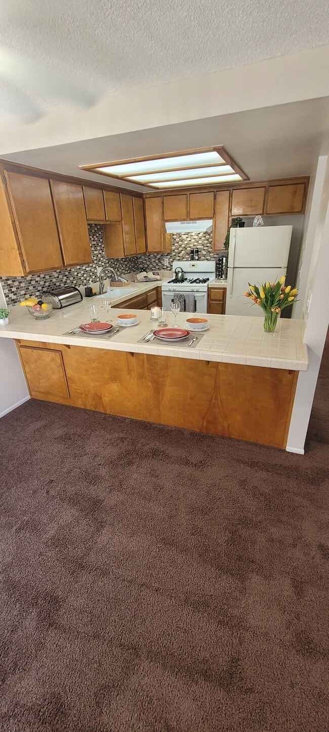 Dinning & Kitchen - 1571 W 207th St Unit #C
