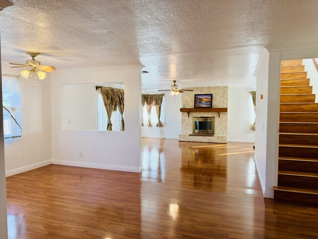 Photo - 6815 Sowell Ave