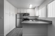 2BR, 1BA - 960SF - Corte Bella