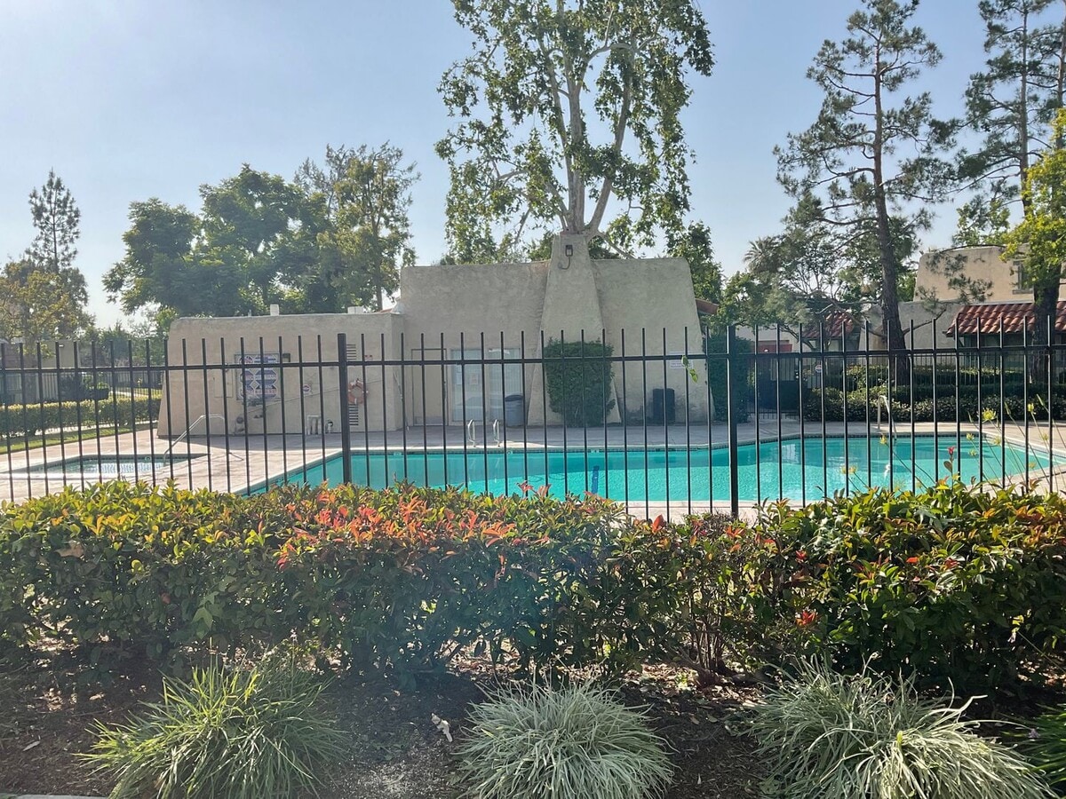 Photo - 2 Bedroom 1.5 Bath in Riverside House